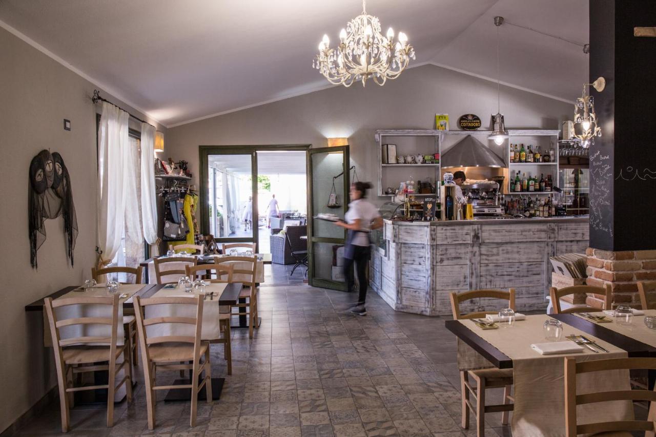 Albaruja Hotel Costa Rei Eksteriør billede